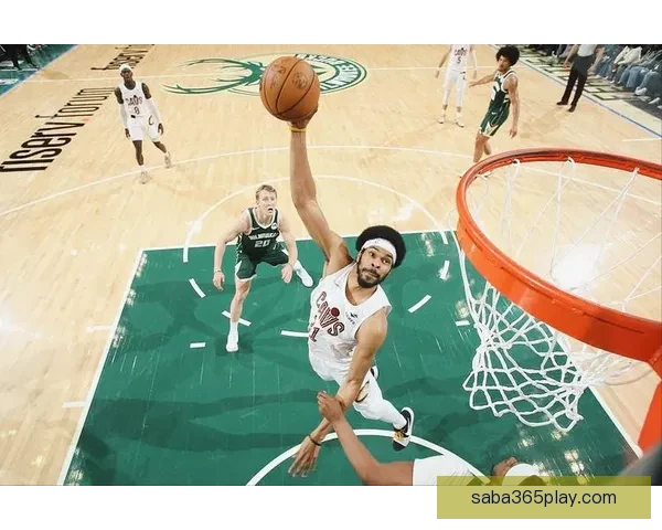 阿伦复出助力骑士内线 强攻强防成为球队主心骨